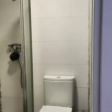 Apartamento Larambla 3 Bdrm *